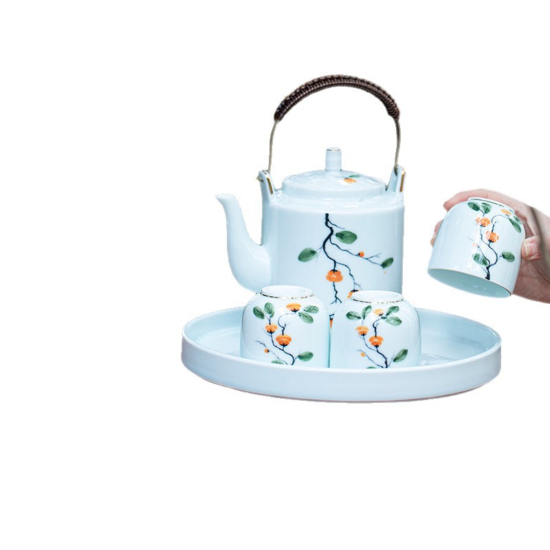 Cốc sứ ngọc trắng Ruyi vẽ tay để phục vụ trà tại nhà, thiết kế thanh lịch theo phong cách Thiền, thích hợp cho phòng khách và khách sạn.