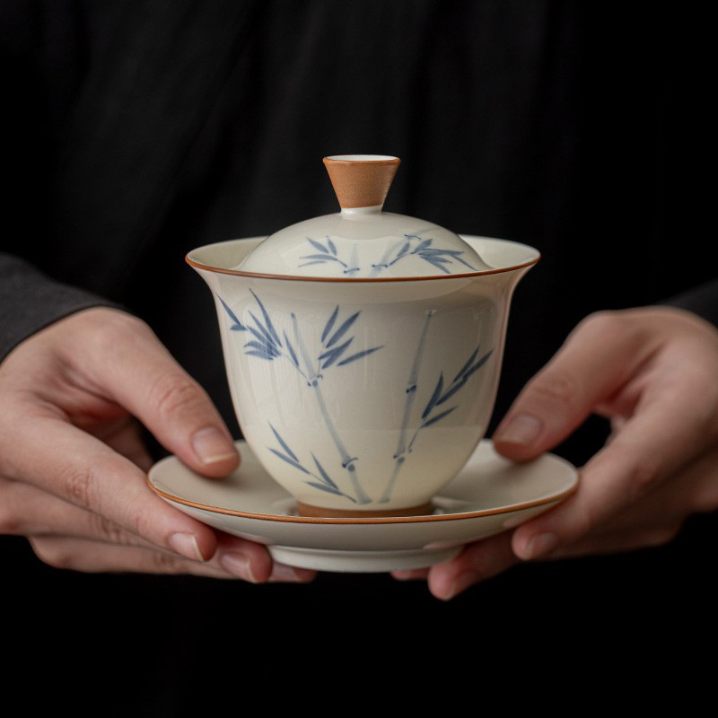 Bát có nắp vẽ tay màu xám thực vật Đồ pha trà màu xanh và trắng Junzhu Bộ trà Kung Fu cao cấp gia dụng Bát trà gốm sứ