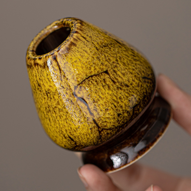 Bát matcha kiểu Nhật có giá đỡ máy đánh trà, phụ kiện bộ ấm trà bằng gốm nung màu chảy, bát trà kiểu nhà Tống có đế đánh trà.