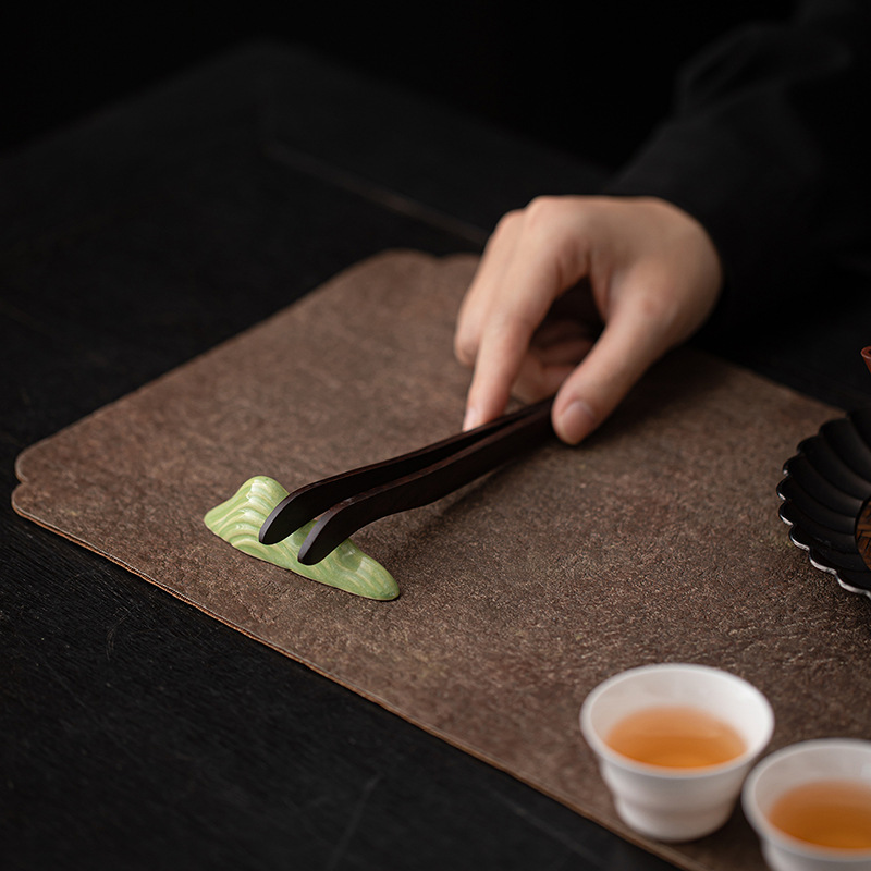 Giang Sơn gốm hình núi hồ đá bút trà giữ kim trà thìa đựng Trung Quốc giữ bàn chải trà phụ kiện