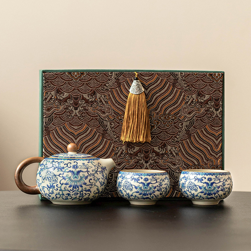 Bộ ấm trà sang trọng nhẹ Ruyao hộp quà tặng ấm trà hoa sen xanh trắng