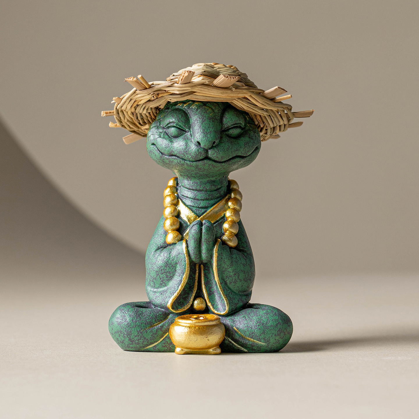 Phong cách Trung Quốc đá sa thạch xanh thu hút tài lộc trang trí văn phòng trang trí máy tính để bàn rắn thiền trà nhà đồ chơi trà thú cưng cầm tay