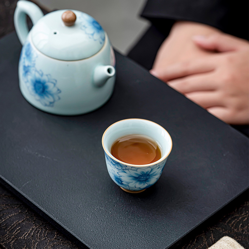 Cốc trà gốm sứ trắng xanh cốc chủ nhân làm thủ công cá nhân nữ cốc trà cổ điển thiền cao cấp cỡ nhỏ văn phòng