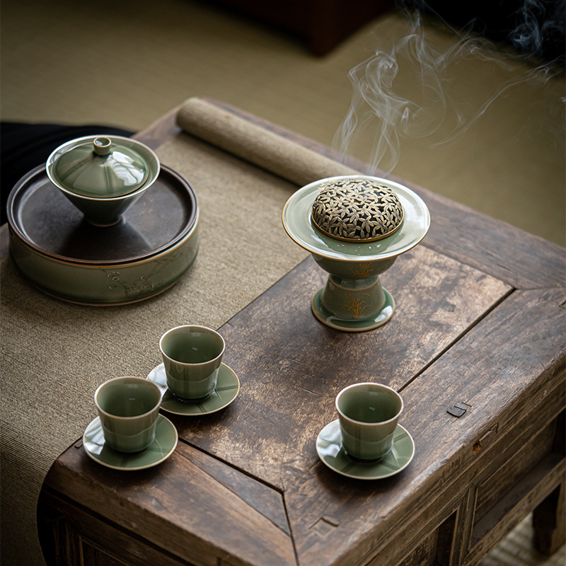 Lò hương nắp đồng Sijunyue Lò hương Long Tuyền Celadon trầm hương Bảng hương Trang trí bếp gốm cổ