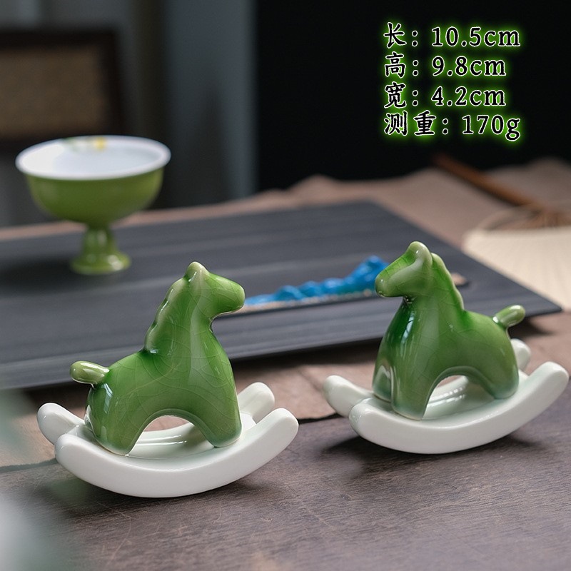 Đồ trang trí thú cưng trà Ngựa xanh gốm sứ đồ trang trí nhà ngựa Lắc sáng tạo cao cấp Đồ trang trí nhà cửa phòng khách nghiên cứu đồ trang trí nhà cửa