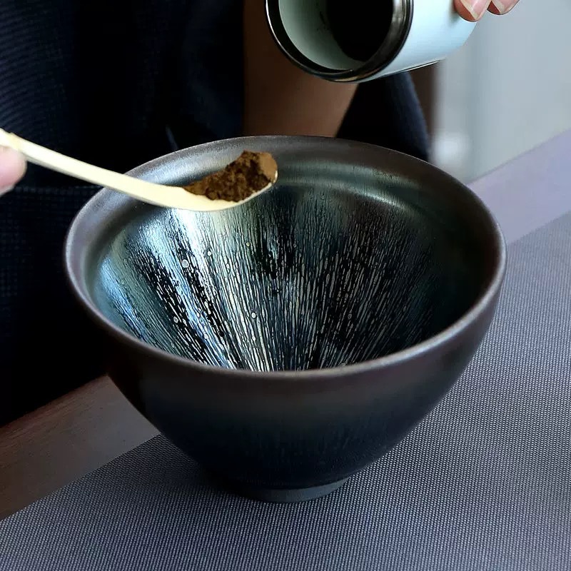 Vào thời nhà Tống, trà đặt hàng, trà nhỏ giọt dầu, trà lớn 12.5, trà Baixi, chén trà, bầu treo bằng dây vàng, chén trà Jianyao
