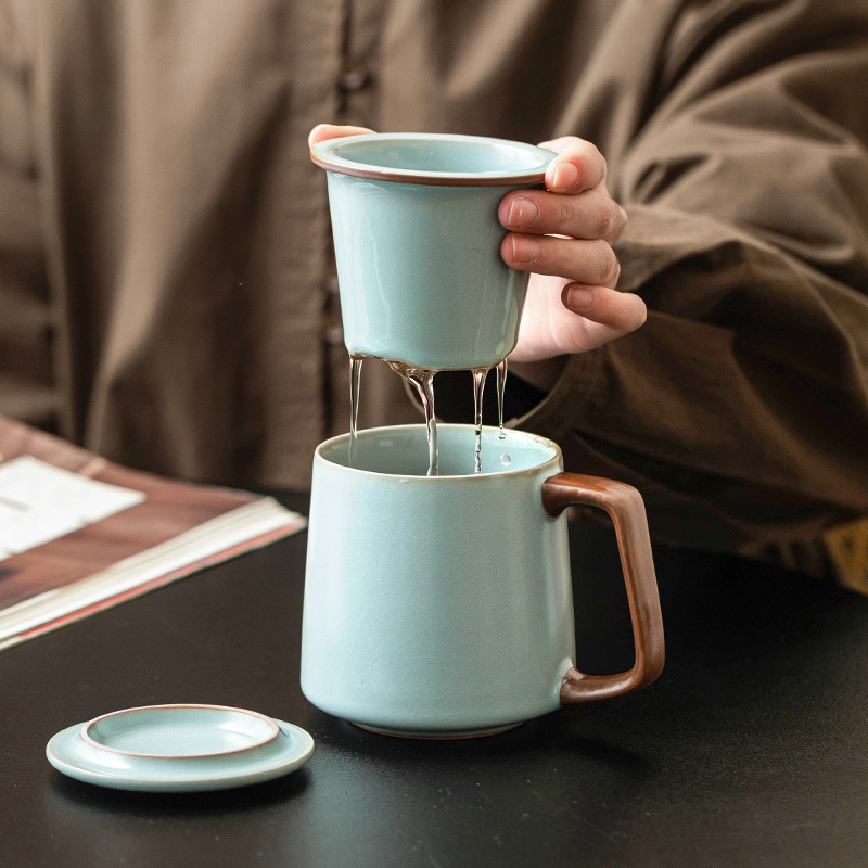 Tianqing Ru Kiln Yiyun Cốc văn phòng Cốc trà tách nước Cốc gốm sứ có nắp Lọc trà Cốc chống bỏng