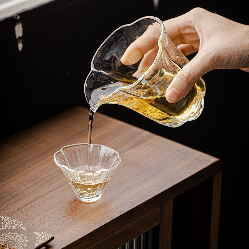 Cốc thủy tinh hoa Thu hải đường có hình búa, dụng cụ pha trà bằng Borosilicat cao, dụng cụ pha trà Kung Fu sáng tạo thủ công, chịu nhiệt, dày Biển Trà