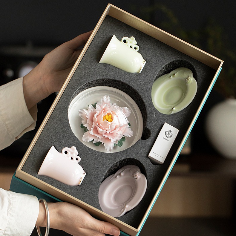 Fanghua Wenchuang Cầm tay hoa mẫu đơn sứ hương thơm tách trà mới cưới mở thiết thực cho bạn gái và vợ giáo viên Ngày nhà giáo