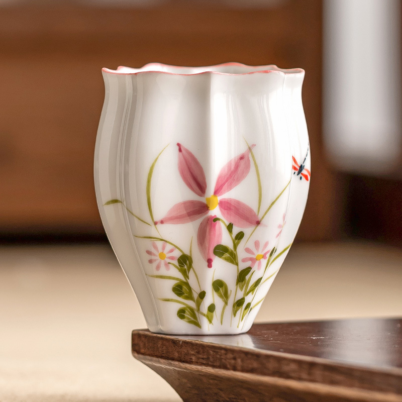 Cốc trà gốm sứ cốc chủ nhân vẽ tay hoa cúc chuồn chuồn dưa lăng cốc Kung Fu trà trà cốc đặc biệt uống trà đơn