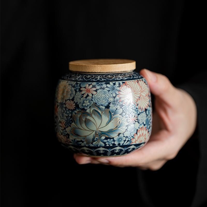 Hộp đựng trà Ru Kiln gia dụng Nhỏ Pu'er Bình kín di động ngoài trời Hộp đựng trà gốm sứ cổ điển cao cấp.