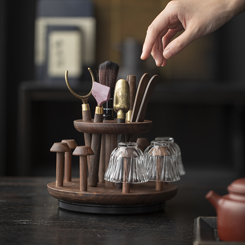 Phụ kiện bộ trà đồ trang trí bàn trà gỗ óc chó trà đạo sáu quý nhân giá cốc một bộ đồ đựng cốc trà cao cấp kiểu Trung Quốc