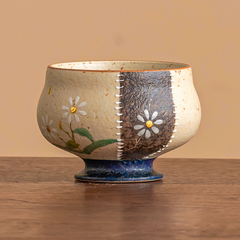 Màu xanh và trắng, đá lửa đỏ, cốc chủ nhân cao cấp, hoa cúc nhỏ vẽ tay, cốc thiền chân cao, tách trà đặc biệt