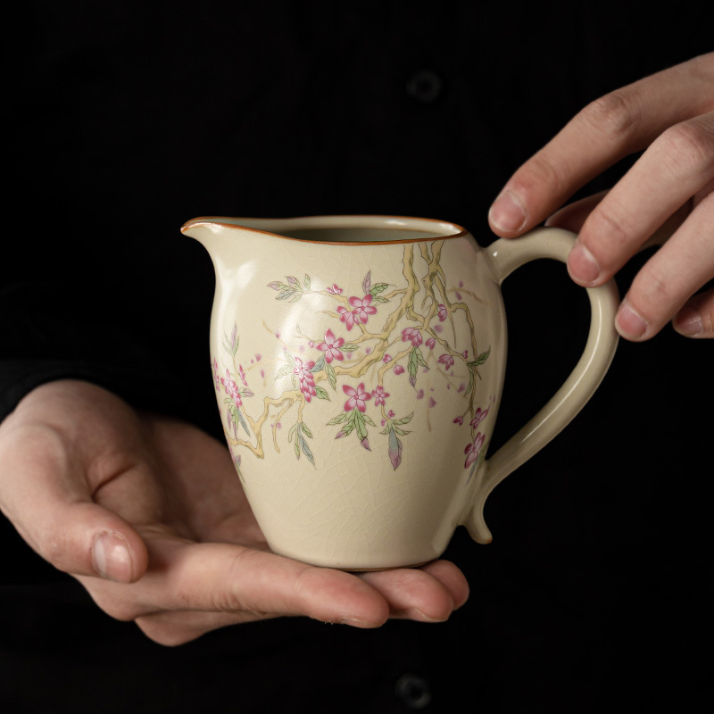 Cốc trà công bằng làm đẹp lò Ru vàng cốc trà công bằng bộ trà công bằng gốm sứ cốc công bằng cốc chia trà đơn gia dụng