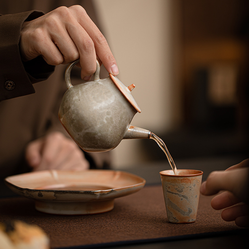 Ấm đun nước Shiino Shaojunyue ấm pha trà gốm sứ gia dụng thay đổi lò nung cổ điển ấm đun trà bộ trà Kung Fu ấm trà