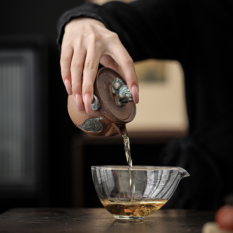 Ấm đánh thức sư tử bằng bùn đá cũ mạ bạc đám mây tốt lành ấm cầm tay cổ điển gia dụng bộ trà thủ công chuyên dụng pha trà