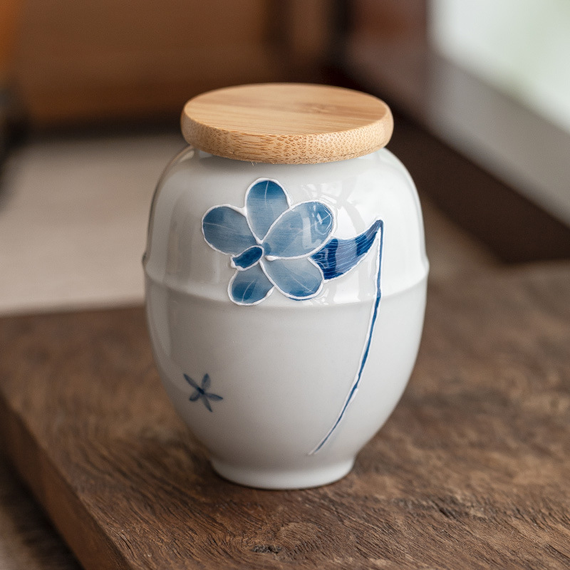 Chậu hoa ly vẽ tay, bình trà chạm khắc, bình trà cao cấp, bình gốm sứ, bình kín, bình trà trắng, bình nhỏ