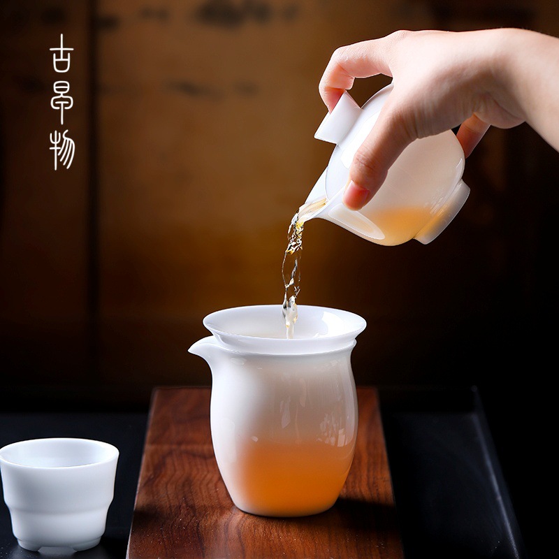 Dụng cụ lọc trà bằng sứ ngọc bích truyền thống Bộ lọc trà tích hợp Dụng cụ pha trà Bộ trà Kung Fu Bộ tách trà bằng gốm.