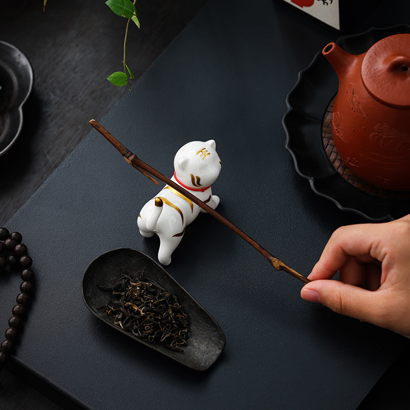 Đồ trang trí gốm sứ hình con hổ nhỏ dễ thương sáng tạo thú cưng trà hộp đựng bút hình hổ hoàng đạo trang trí mặt bàn trang trí phòng khách nhà hiện đại
