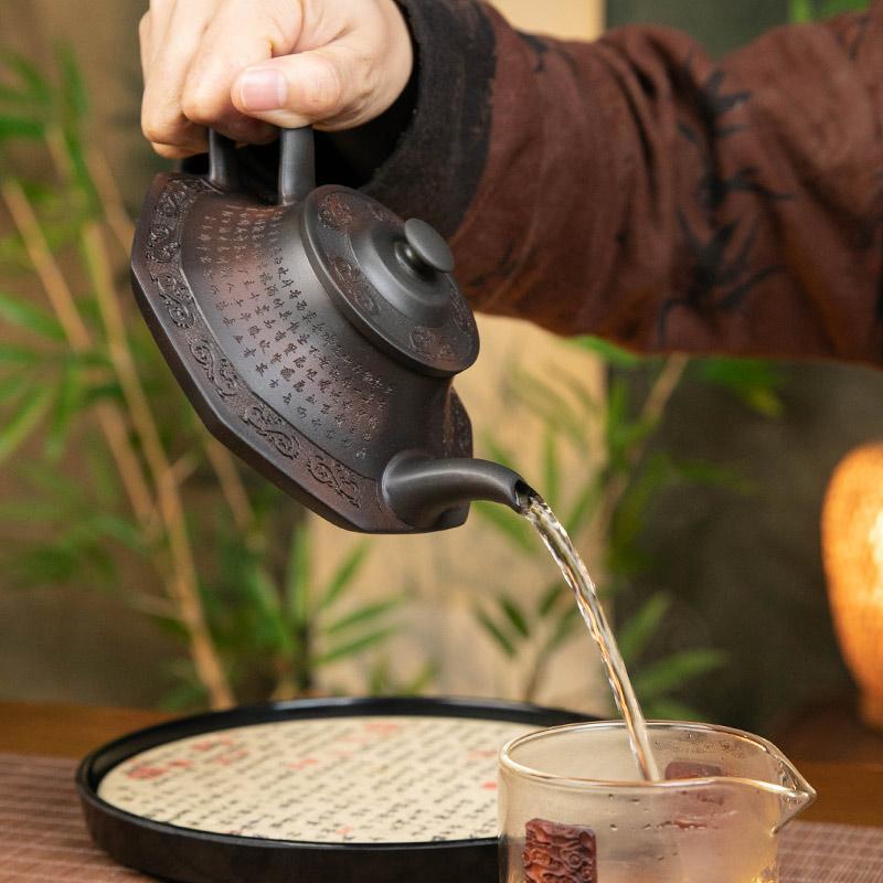 Ấm trà gốm tím Vân Nam Jianshui hoàn toàn thủ công nâng ly chúc rượu, ấm trà cát tím, bộ ấm trà kung fu gia dụng