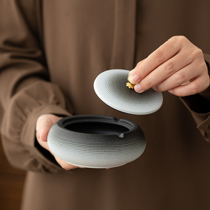 Gạt tàn có nắp bằng gốm thô Gạt tàn gốm sứ phòng khách gia dụng kiểu Trung Quốc