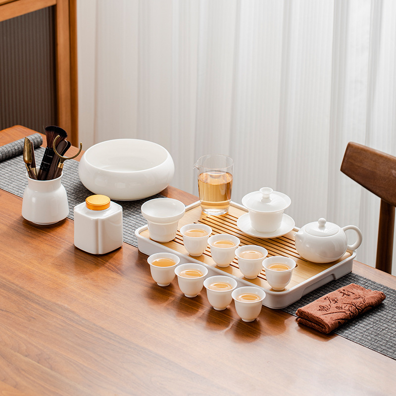 Bộ ấm trà sứ trắng ngọc bích Đức Hoa ấm trà gia dụng có nắp chén trà khay trà trọn bộ dụng cụ trà Kung Fu