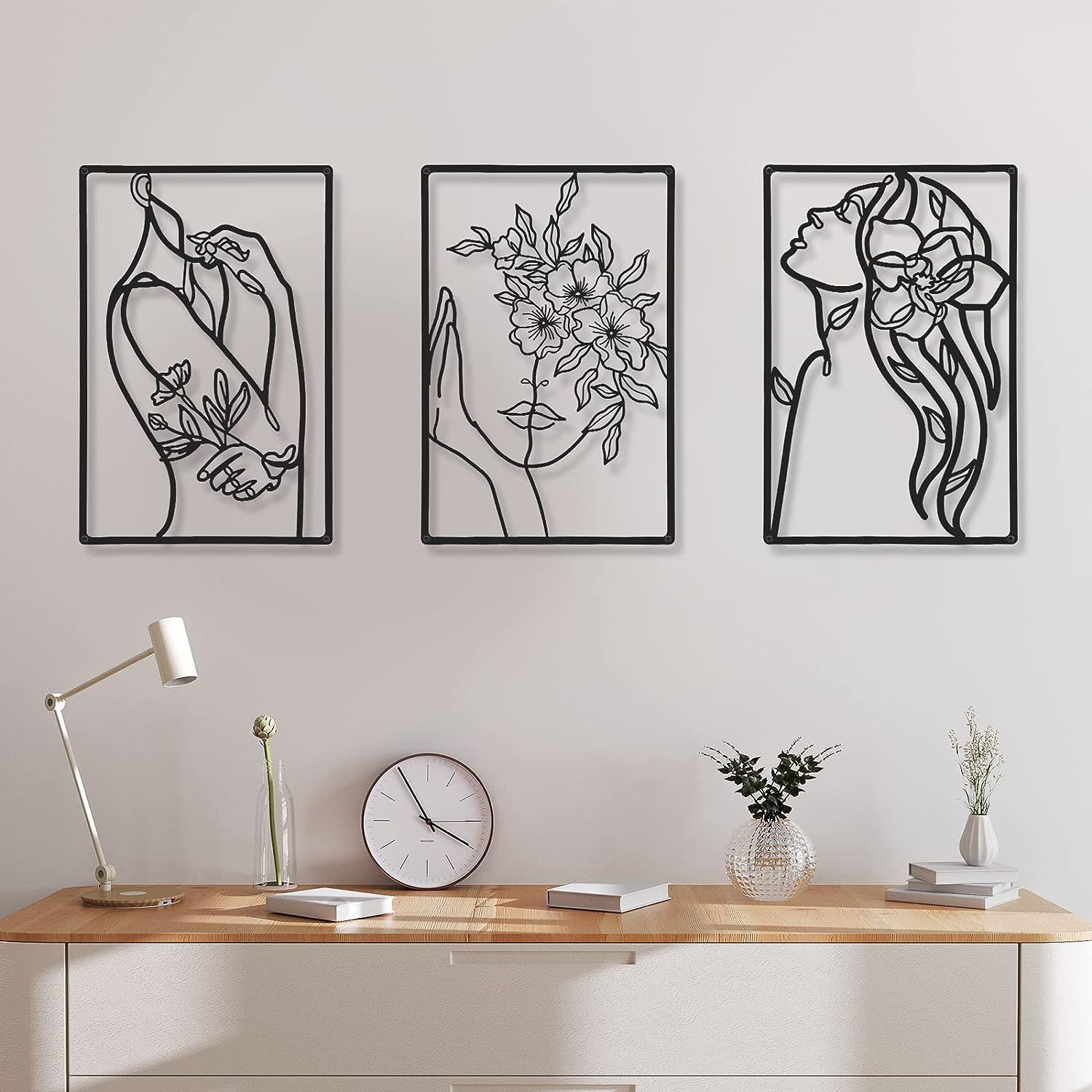 Tranh treo tường trang trí hình người phụ nữ đơn giản 33x28cm TINT12 chất liệu khung thép khung thép