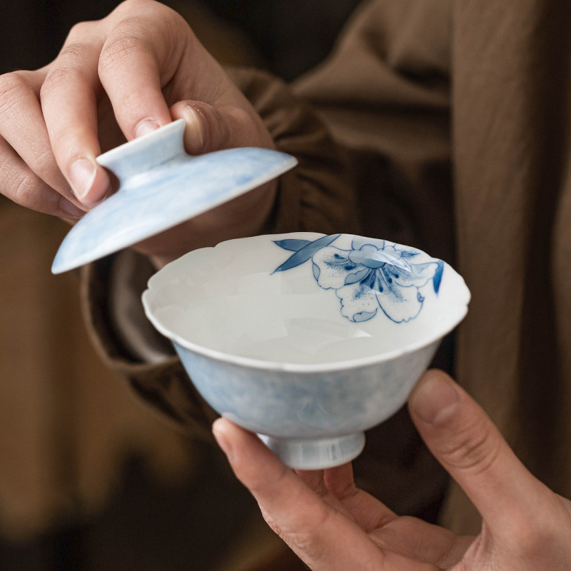 Bát trà có nắp màu xám thực vật, cốc trà vẽ tay, bát pha trà hình thoi hoa huệ xanh có nắp, bộ trà Kung Fu cổ điển kiểu Trung Quốc đơn