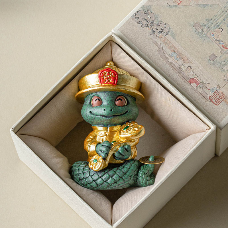 Đồ trang trí nhỏ sáng tạo rắn ruyi sa thạch xanh để bàn phòng khách đồ trang trí trà thú cưng chơi trà đồ thủ công thời thượng Trung Quốc