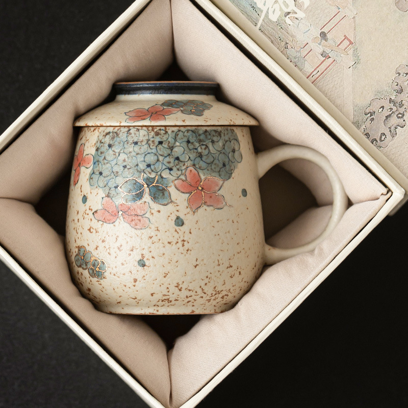 Cốc màu đỏ đá lửa xanh trắng cốc trà hoa cẩm tú cầu vẽ tay gốm sứ có nắp cốc nước cốc cà phê văn phòng gia dụng