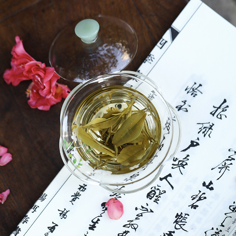 Lễ hội hoa thủy tinh chịu nhiệt borosilicate cao ba mảnh có nắp bát trà xanh bát trà nhỏ tươi bộ trà kung fu bát trà có khay đế