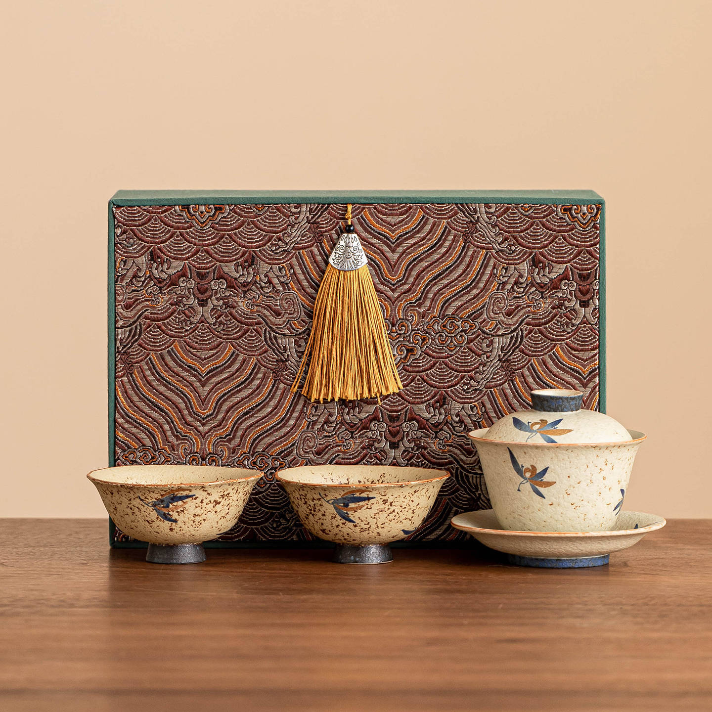 Bộ bát có nắp tam tài màu xanh trắng đá lửa bộ nhỏ bộ trà hoa lan hồ điệp vàng bộ trà công phu cao cấp dùng trong gia đình