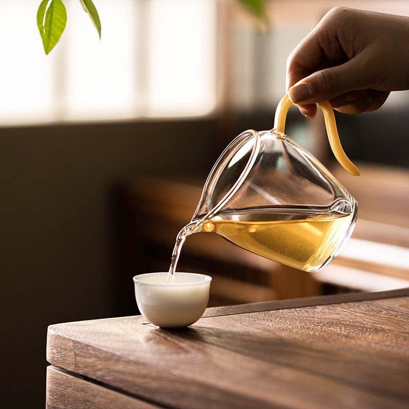 Cốc thủy tinh pha lê cốc trà thủy tinh phân tách tách trà cốc trà phong cách Nhật Bản gia dụng Màu sắc cầm cốc công cộng miệng đại bàng phụ kiện trà đạo Kung Fu