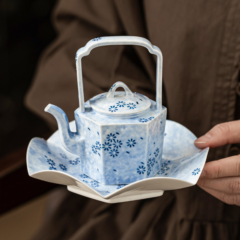 Ấm trà gốm cổ điển kiểu Trung Quốc có tay cầm hoa cúc màu xanh, thích hợp sử dụng tại nhà, bộ trà kung fu có bộ lọc, nồi đơn chống bỏng.