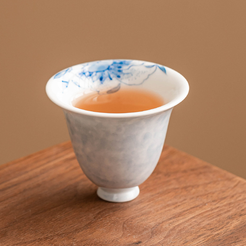 Cốc trà trà nhỏ màu xám thực vật cốc trà hoa huệ xanh vẽ tay cốc uống trà cốc chủ nhân cổ điển Trung Quốc cốc đơn