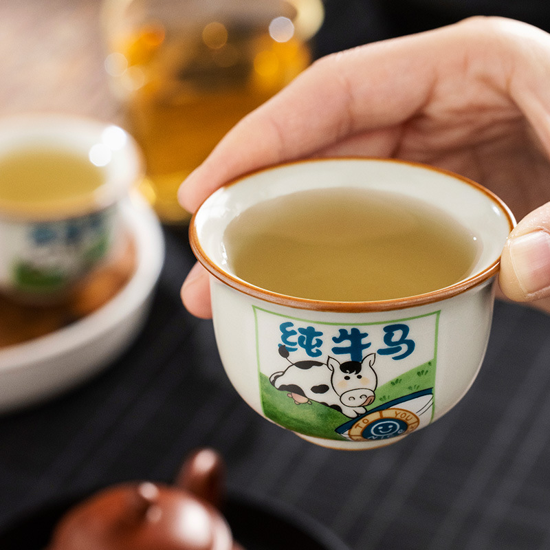 Cốc trà bò và ngựa sáng tạo Ruyao cốc chủ nhân cốc đơn gốm sứ cao cấp cốc trà Kung Fu chuyên dụng cá nhân