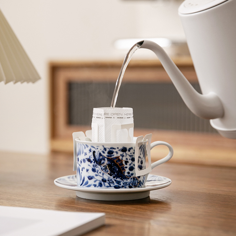 Cốc cà phê xanh trắng cốc gốm sứ tinh xảo cao cấp cốc chủ nhân nữ cốc trà gia dụng bộ đĩa cốc cổ điển