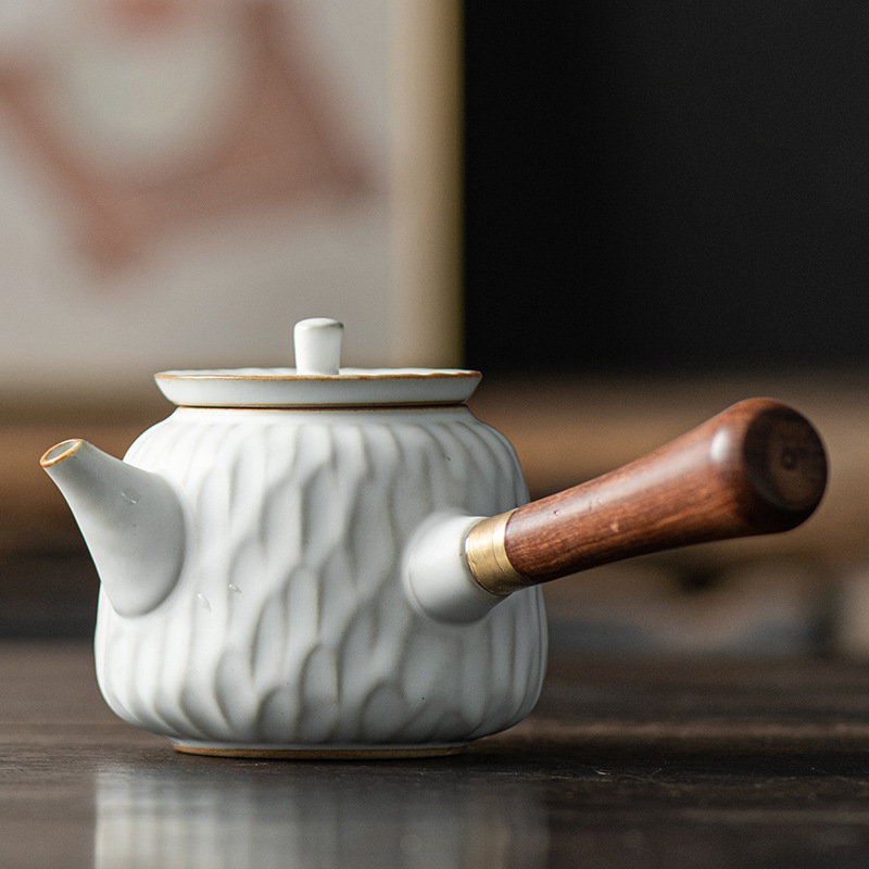 Ấm trà Kung Fu tay cầm bằng gỗ chống bỏng kiểu Nhật ấm trà đơn hình búa gốm lớn cổ điển bán buôn bộ trà gia dụng