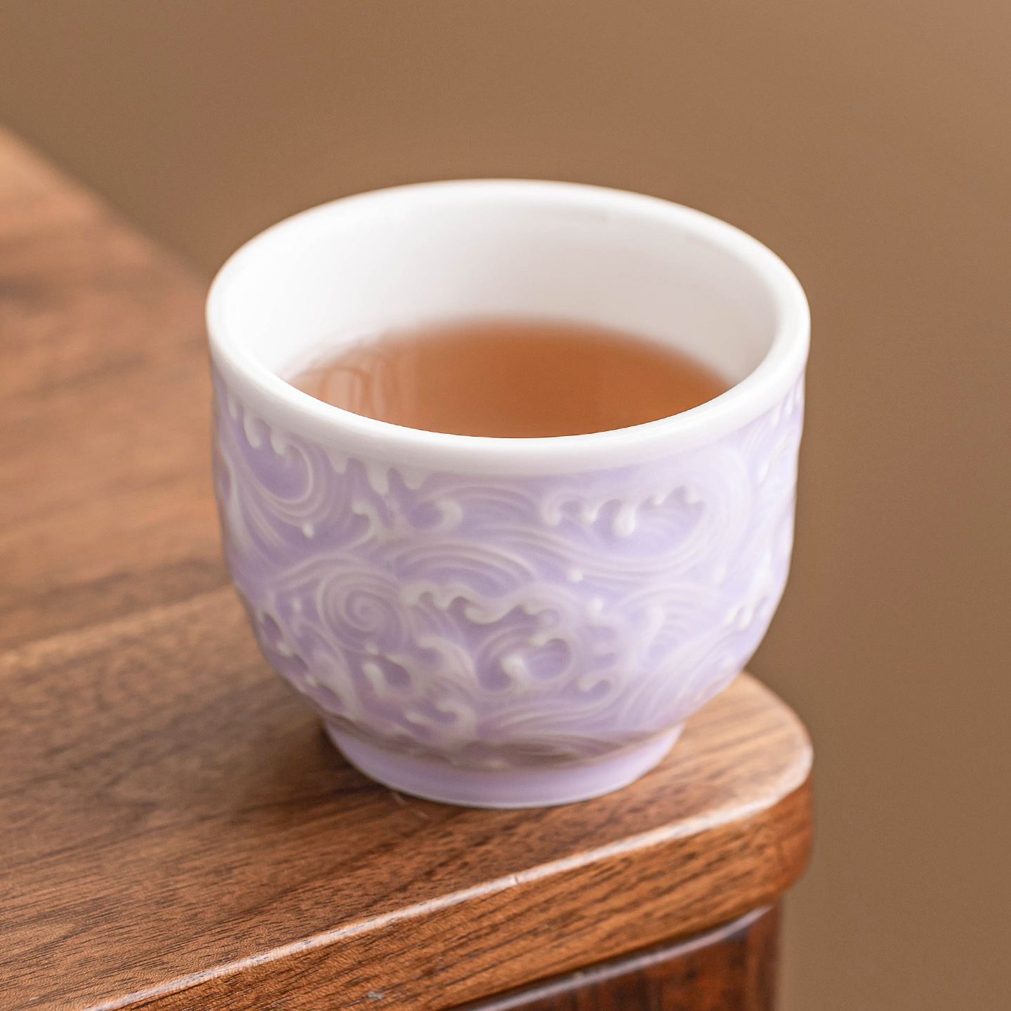 Cốc trà sóng nổi cốc chủ nhân cốc đơn gốm sứ cốc trà bộ trà kung fu gia dụng đơn cốc tím thơm