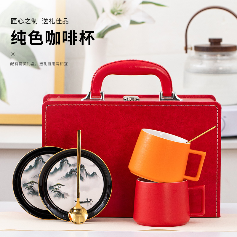 Quà tặng công ty, cốc và đĩa cà phê gốm sứ, bộ quà tặng doanh nghiệp, hoạt động khai trương, đồng hành thiết thực, quà tặng năm mới