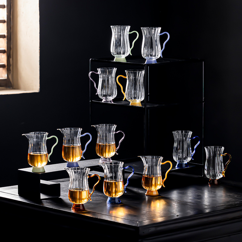 Dụng cụ pha trà cốc thủy tinh chịu nhiệt thủ công, dụng cụ pha trà biển, dụng cụ pha trà hình hoa borosilicat cao, tay cầm màu, miệng đại bàng