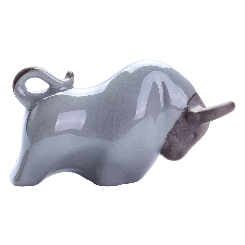 Đồ trang trí vật nuôi trà bê năm con bò gốm sứ đồ chơi trà vật nuôi bằng sứ Ru mở miếng có thể nuôi Bộ trà phụ kiện Kung Fu