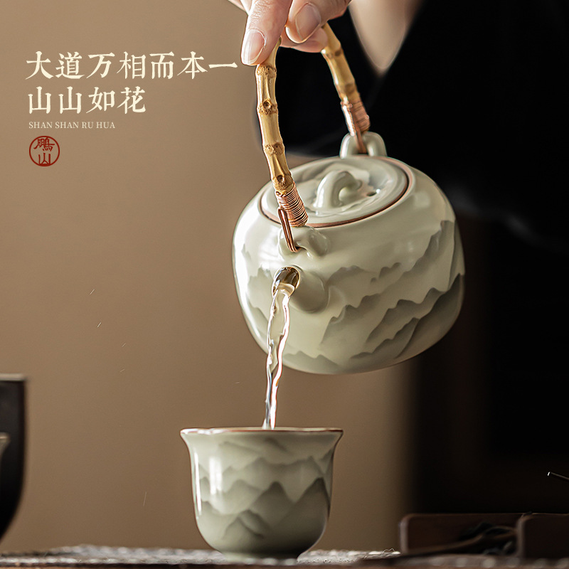 Ấm trà Kung Fu bằng gốm sứ chống bỏng có thể được nâng thành ấm trà Kung Fu bằng gốm sứ chống bỏng ở núi Ruyao