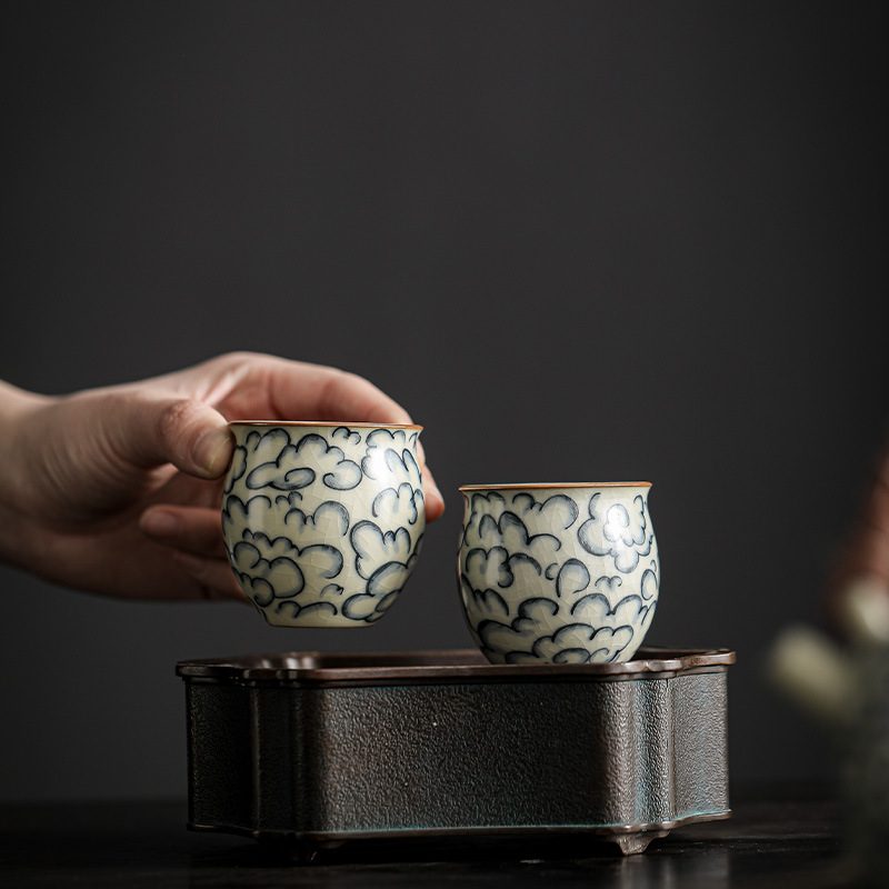 Cốc trà gốm sứ đám mây tốt lành của lò Ji Huan Ru, bộ trà Kung Fu phục vụ gia đình cá nhân cổ, cốc trà nhỏ bằng sứ Ru, cốc đơn