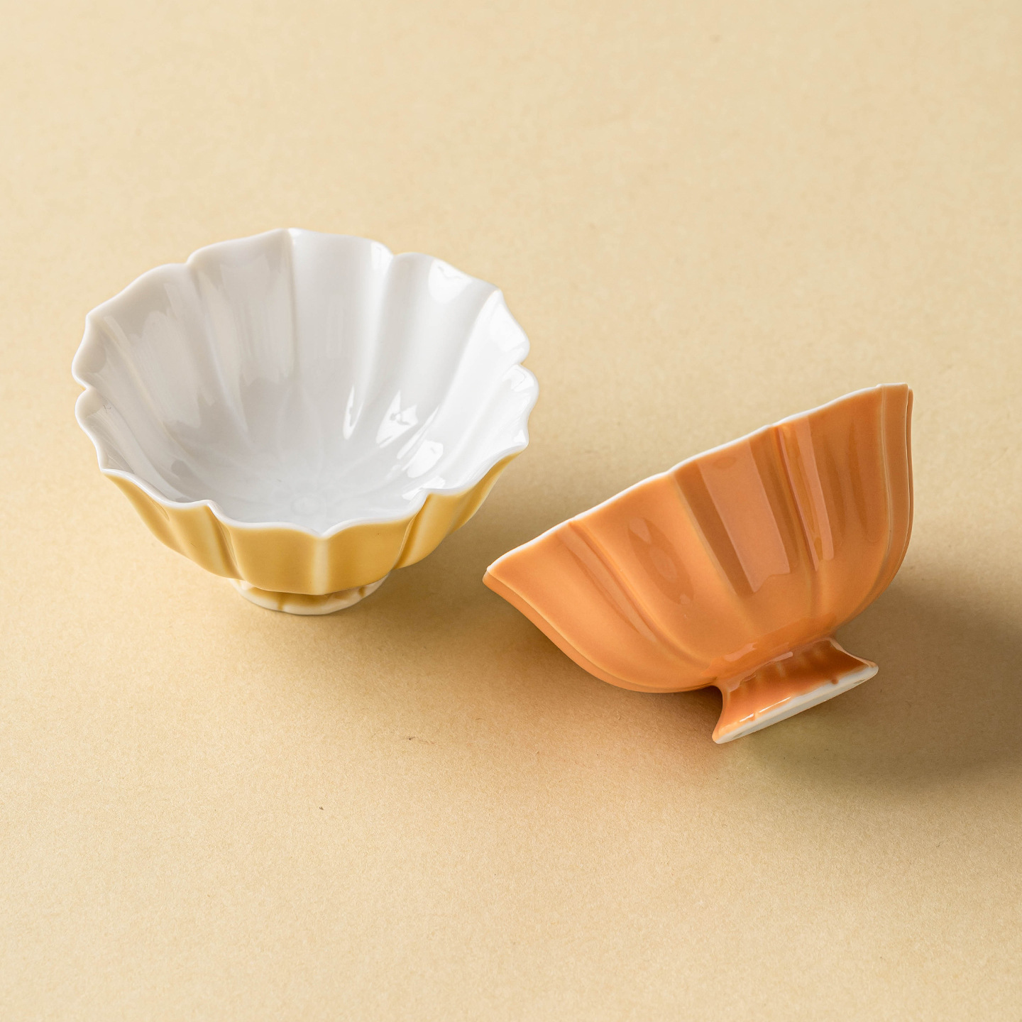 Cốc trà cánh sen chân cao cốc sứ cốc chủ nhân cốc trà nhỏ cổ điển kiểu Trung Quốc cốc trà đãi khách gia dụng hộp quà