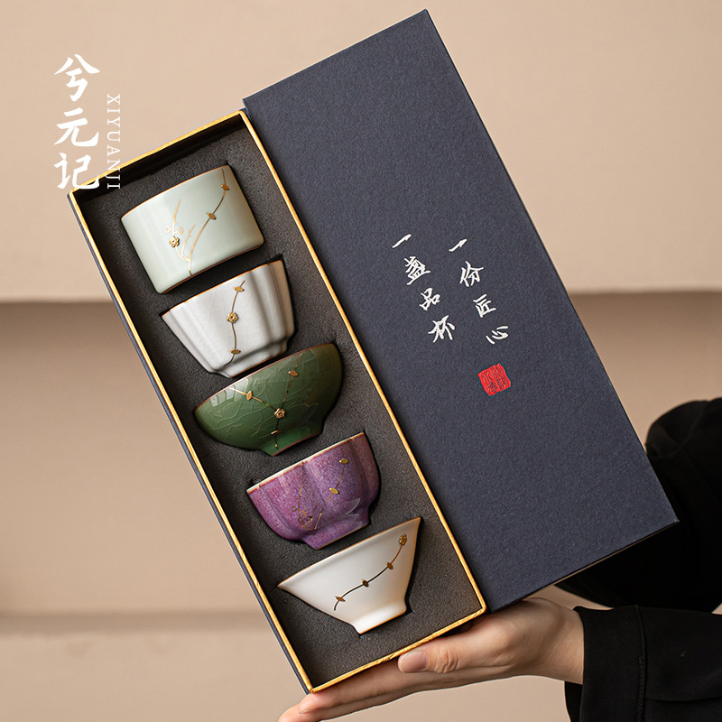 Năm bộ tách trà và bộ ấm trà nổi tiếng có đinh tán, hộp quà tặng cốc gốm sứ, quà lưu niệm thiết thực dành cho người lớn tuổi