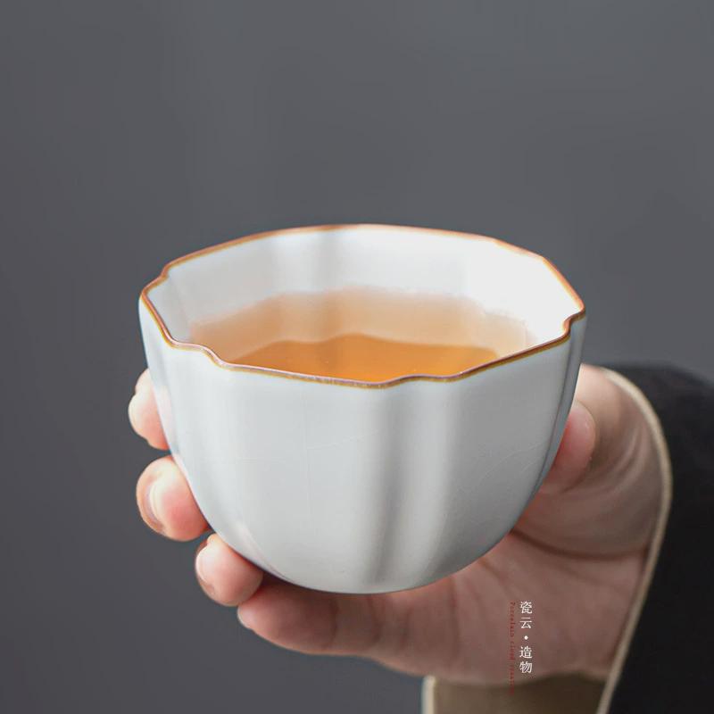 Chén trà gốm sứ Ruyao màu trắng ở lò Houhu