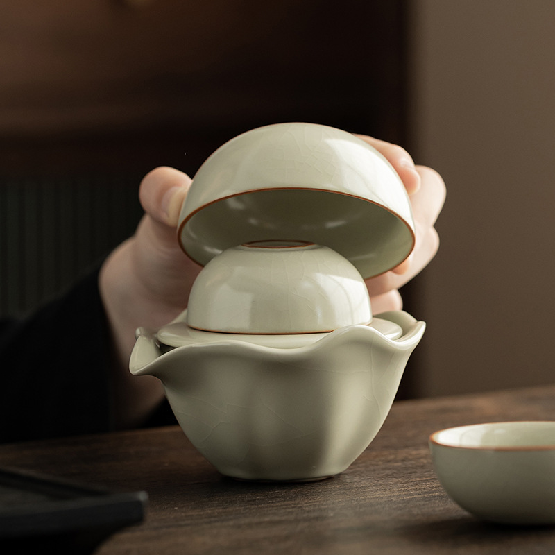 Bộ trà du lịch Ru Kiln cổ, một ấm ba cốc di động ngoài trời, bộ trà kung fu có thể mở được