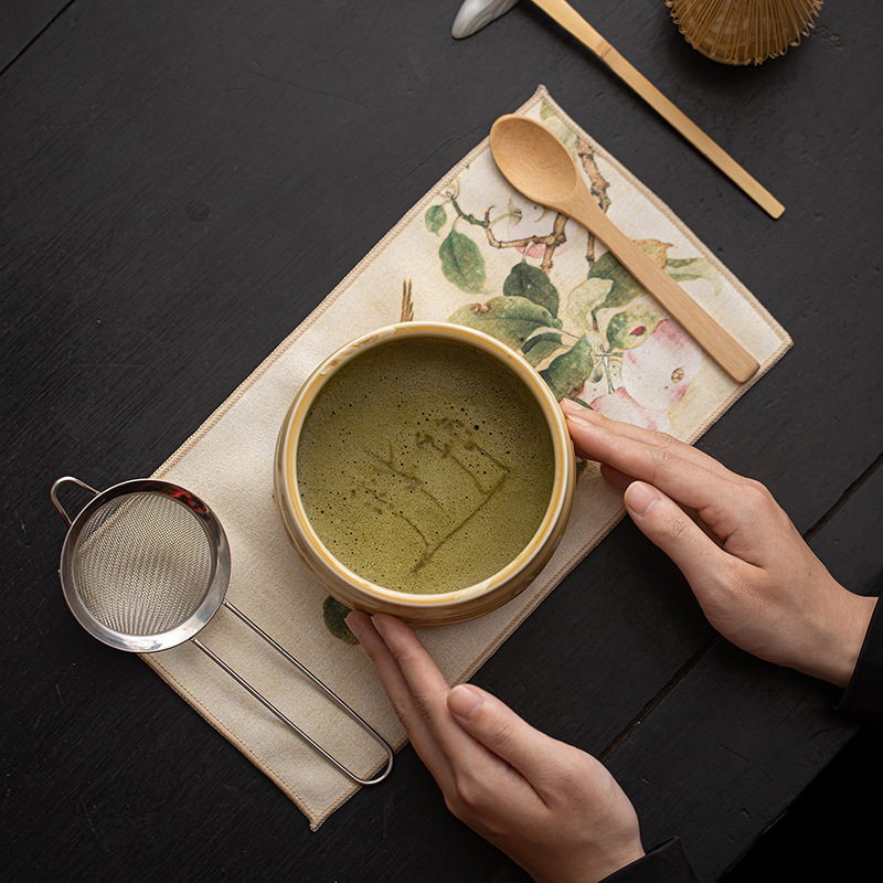 Bộ bát matcha gốm tám món với men nung trong lò, dụng cụ đánh bọt và khuấy trà thời nhà Tống, Bai Benli.