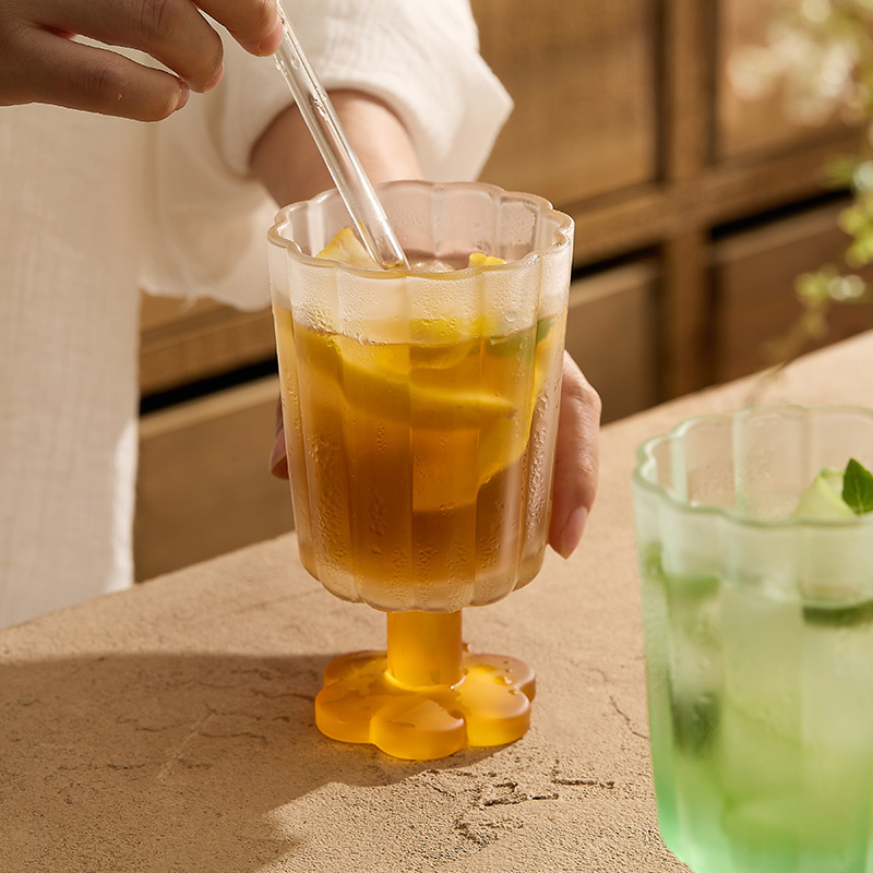 Cốc nước thủy tinh màu Thời Trung Cổ cốc gia dụng cốc ly cocktail chân thấp giá trị cao cho nữ mùa hè cốc kem cốc uống
